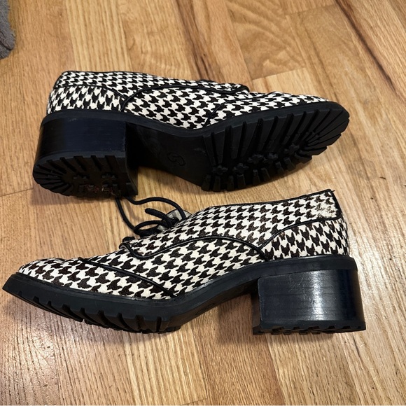 MICHAEL Michael Kors Black/Brown and White Lace Up Heel Calf Hair Oxfords Sz7 - Picture 2 of 10